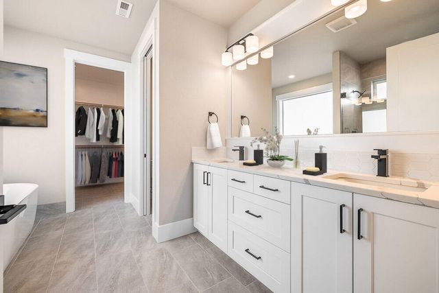 1319 NW Ochoa Drive, Bend, OR 97703