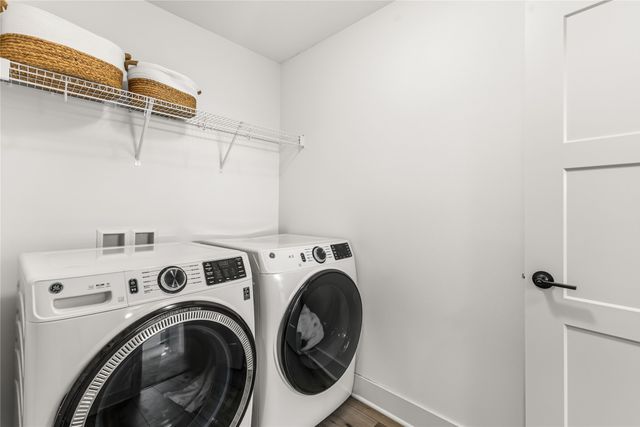 680 Morning Star Court, Waukee, IA 50263