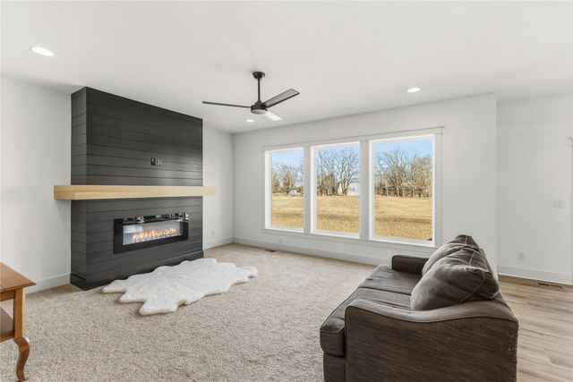 680 Morning Star Court, Waukee, IA 50263