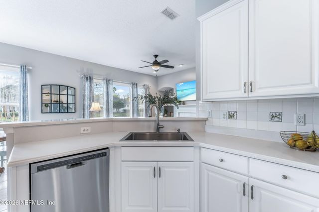 3840 MICHAELS LANDING Circle E, Jacksonville, FL 32224