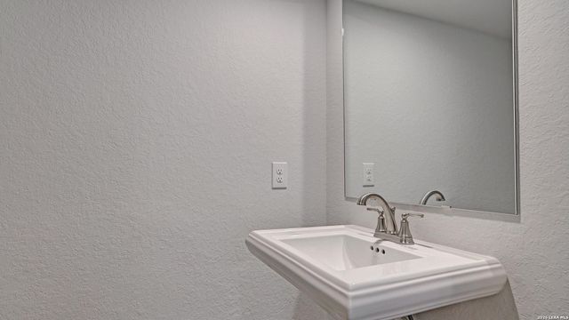 109 Merry Calf Lane, Boerne, TX 78006