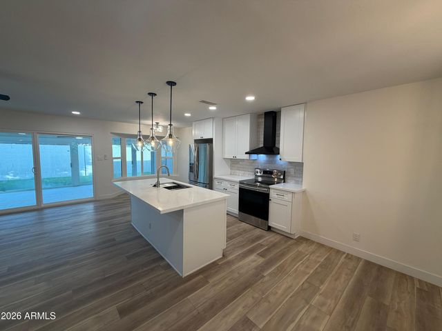 7826 E MARIPOSA Drive, Scottsdale, AZ 85251