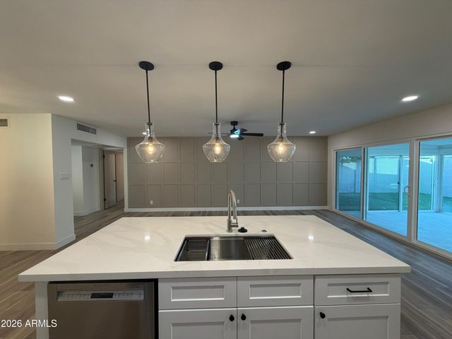 7826 E MARIPOSA Drive, Scottsdale, AZ 85251