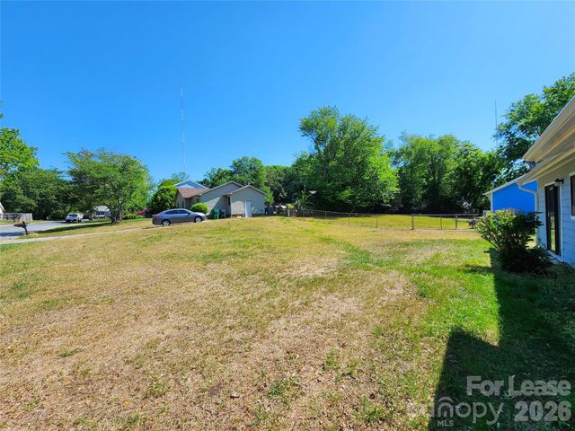 6227 Mayridge Drive, Charlotte, NC 28215