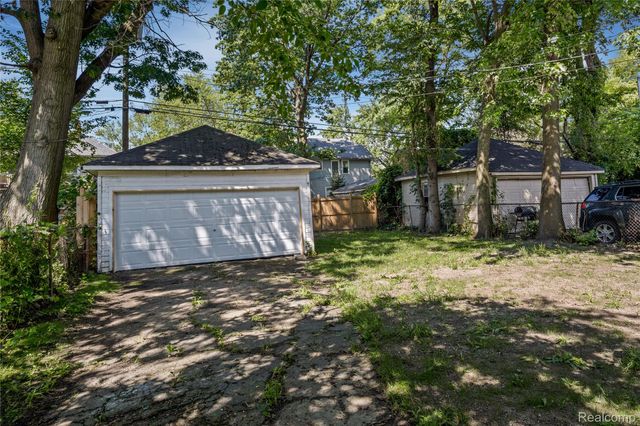 3921 Three Mile Drive, Detroit, MI 48224