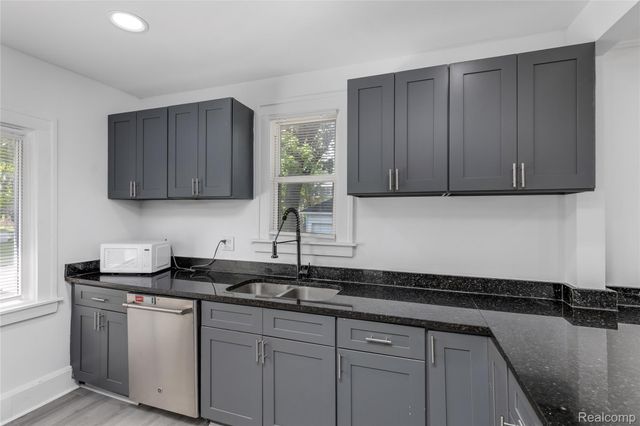 3921 Three Mile Drive, Detroit, MI 48224