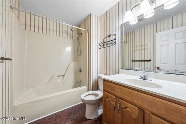 215 Merion Circle, Pinehurst, NC 28374