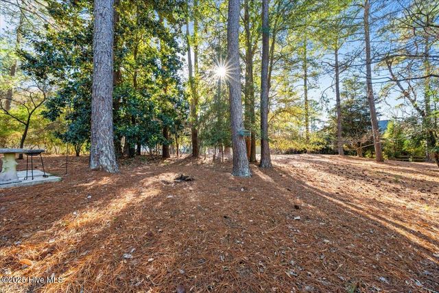 215 Merion Circle, Pinehurst, NC 28374