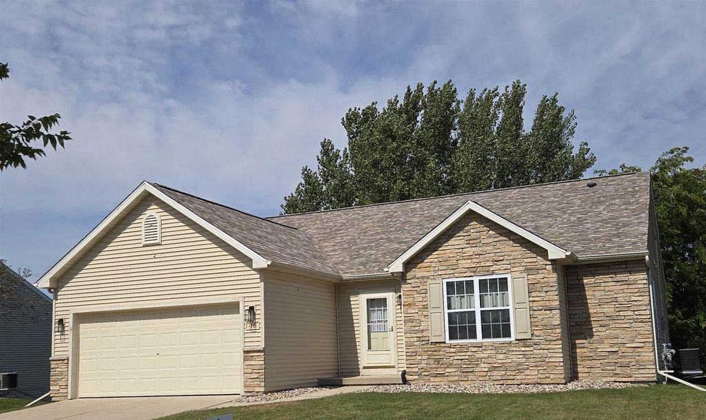 116 Prairie View Drive, Beaver Dam, WI 53916