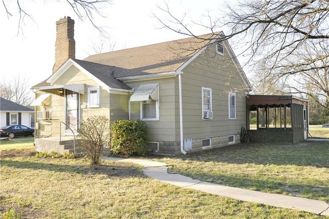 123 E Atkinson Avenue, Pittsburg, KS 66762