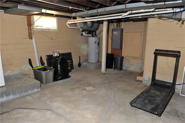 123 E Atkinson Avenue, Pittsburg, KS 66762