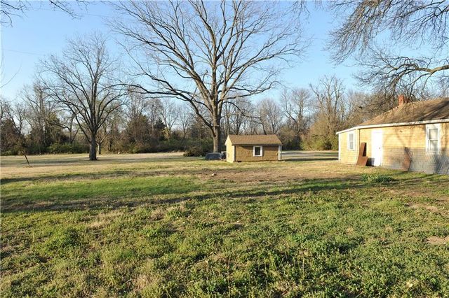 123 E Atkinson Avenue, Pittsburg, KS 66762