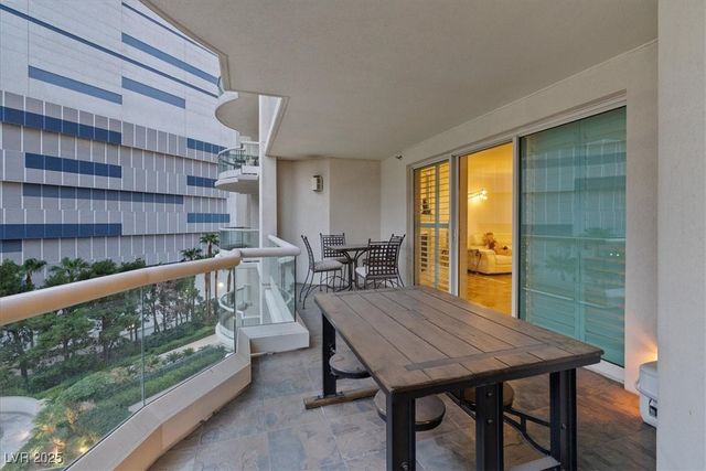 2747 Paradise Road 501, Las Vegas, NV 89109