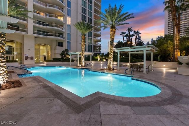 2747 Paradise Road 501, Las Vegas, NV 89109