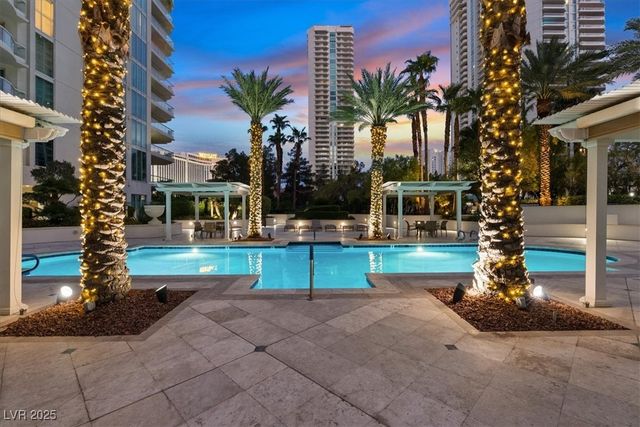 2747 Paradise Road 501, Las Vegas, NV 89109