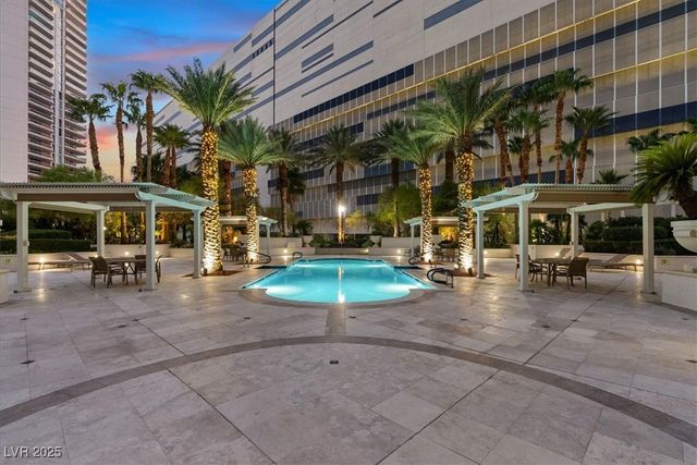 2747 Paradise Road 501, Las Vegas, NV 89109