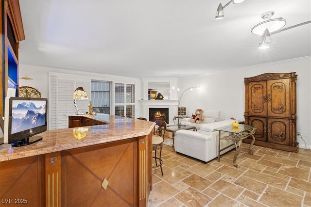 2747 Paradise Road 501, Las Vegas, NV 89109