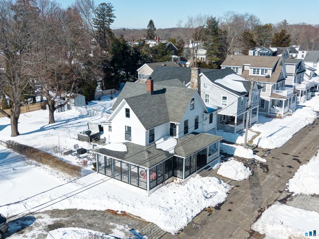 11 Tuxis Road, Madison, CT 06443