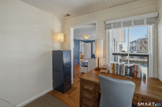 11 Tuxis Road, Madison, CT 06443