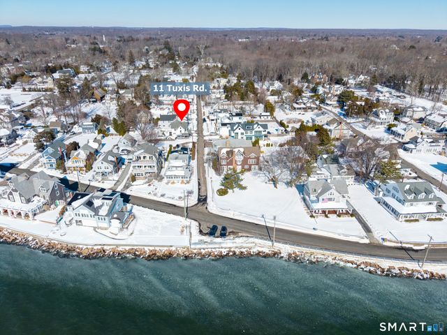 11 Tuxis Road, Madison, CT 06443