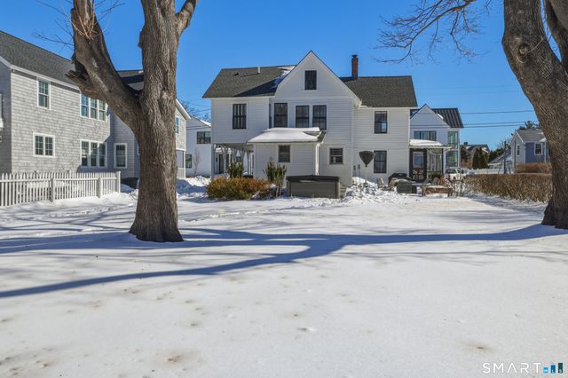 11 Tuxis Road, Madison, CT 06443