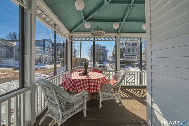 11 Tuxis Road, Madison, CT 06443