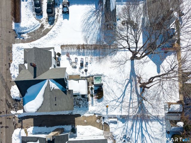 11 Tuxis Road, Madison, CT 06443