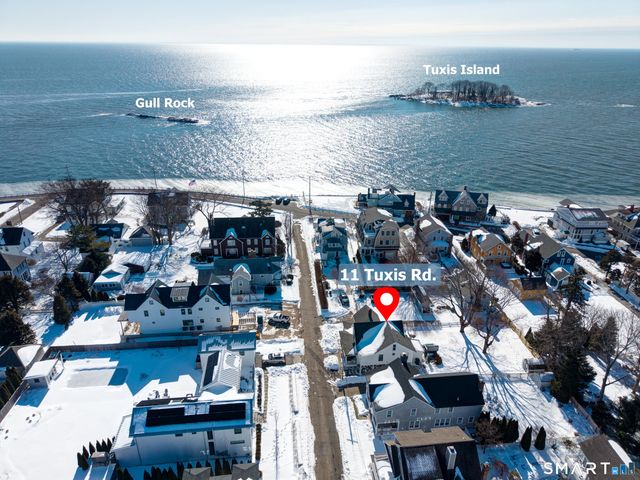 11 Tuxis Road, Madison, CT 06443