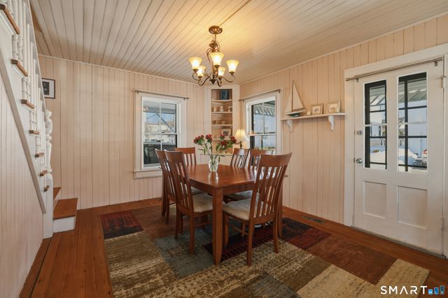 11 Tuxis Road, Madison, CT 06443