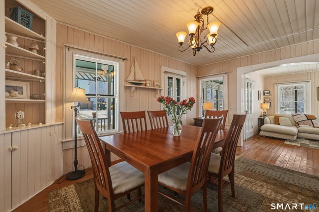 11 Tuxis Road, Madison, CT 06443