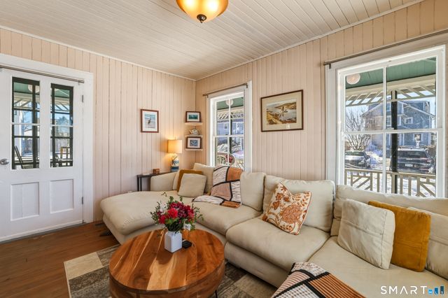 11 Tuxis Road, Madison, CT 06443