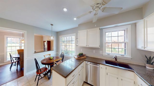 8452 WINTHROP CT, Germantown, TN 38139