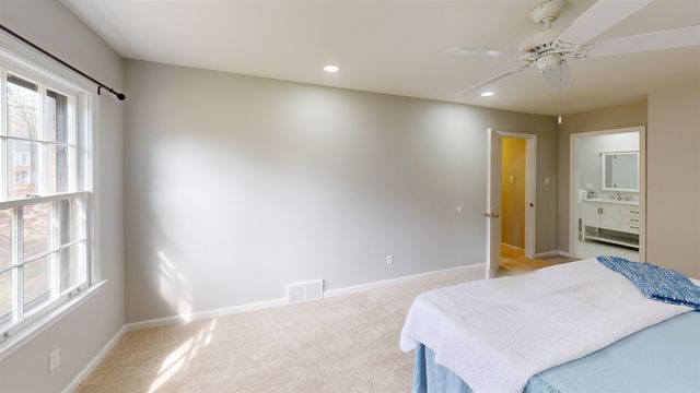 8452 WINTHROP CT, Germantown, TN 38139