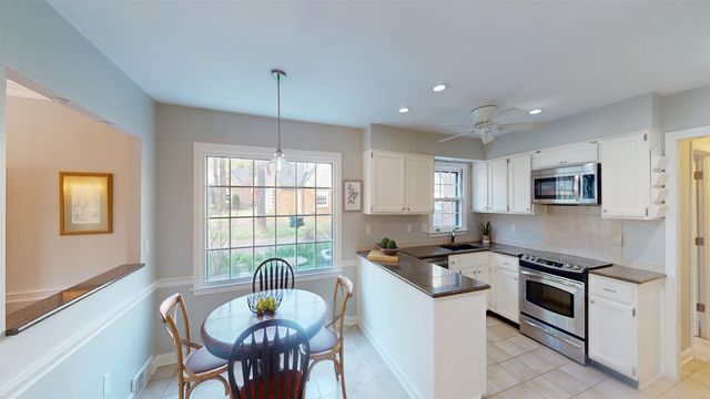 8452 WINTHROP CT, Germantown, TN 38139