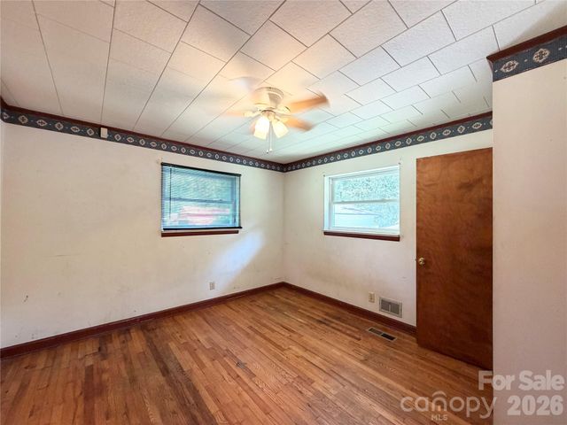 2985 Collettsville Road, Lenoir, NC 28645
