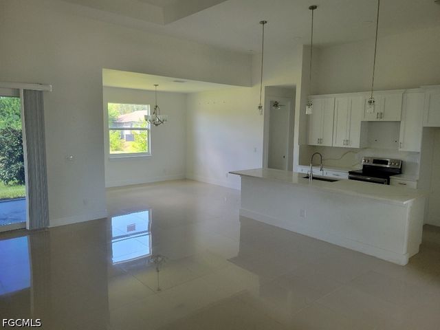 2128 NE 40th ST, Cape Coral, FL 33909