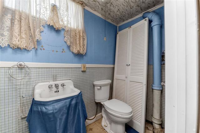 1320 Fleming Street, Bethlehem City, PA 18017