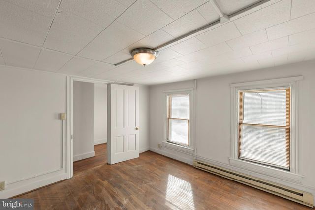 706 W KING ST, Martinsburg, WV 25401