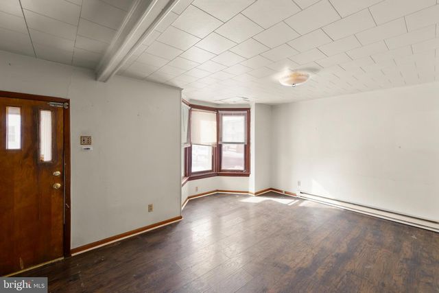 706 W KING ST, Martinsburg, WV 25401