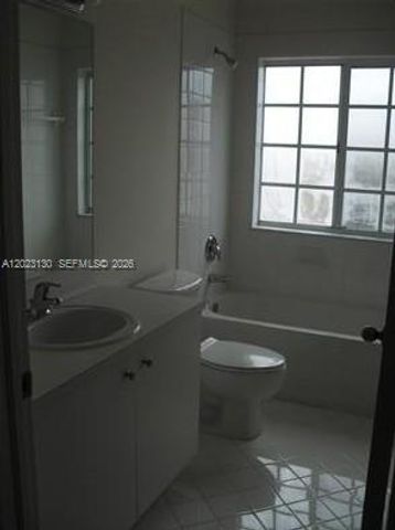 1423 NE 40th Rd 1423, Homestead, FL 33033