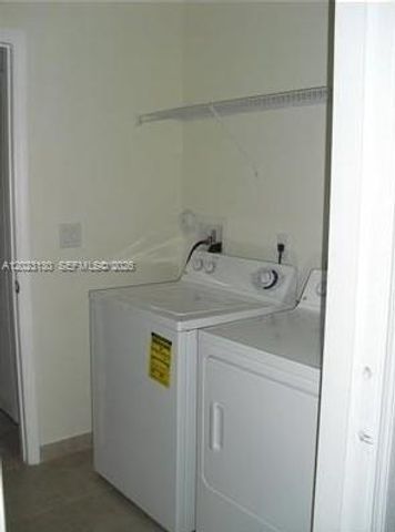1423 NE 40th Rd 1423, Homestead, FL 33033