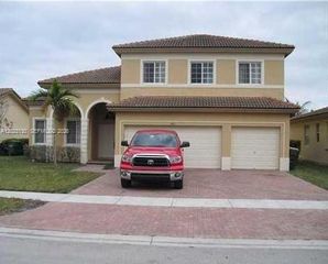 1423 NE 40th Rd 1423, Homestead, FL 33033