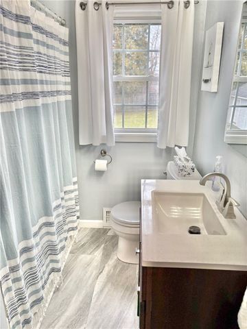 33 Rose Hill Drive, Cranston, RI 02920