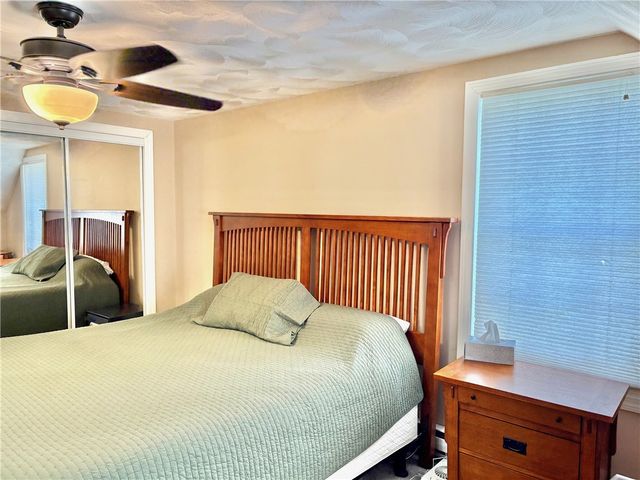 33 Rose Hill Drive, Cranston, RI 02920