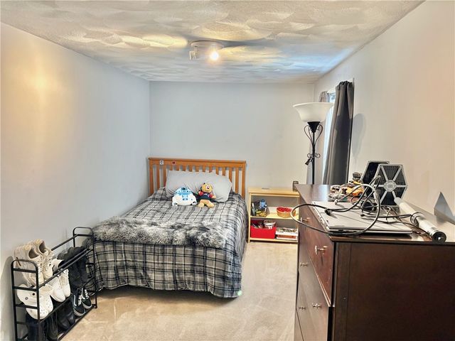 33 Rose Hill Drive, Cranston, RI 02920