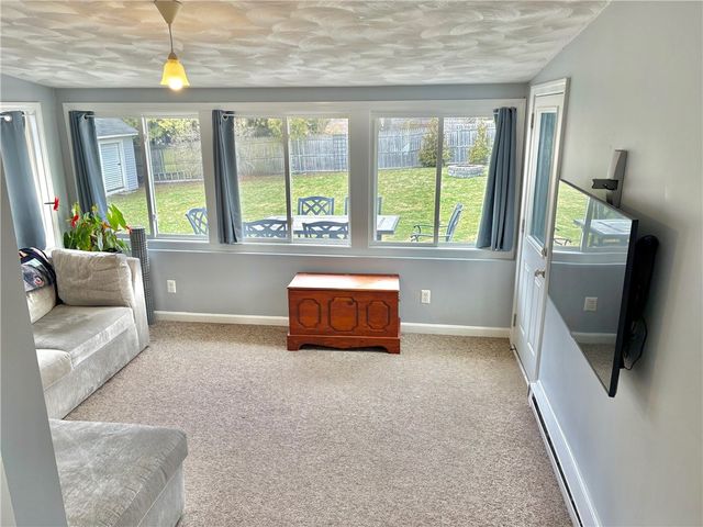 33 Rose Hill Drive, Cranston, RI 02920