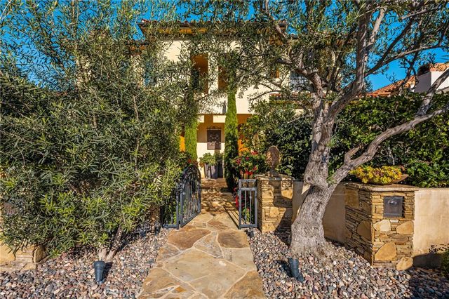 3222 Clay Street, Newport Beach, CA 92663