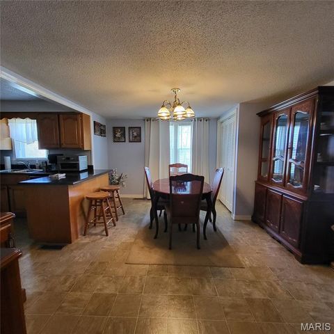 1009 Nickey Street, Poplar Bluff, MO 63901