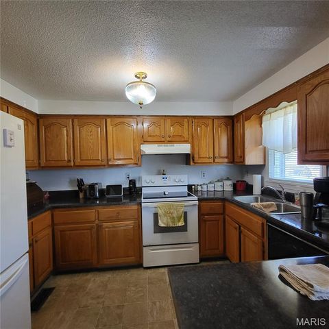 1009 Nickey Street, Poplar Bluff, MO 63901