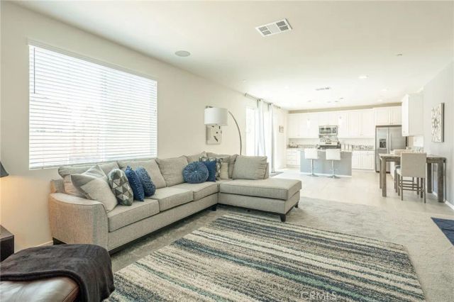 14335 Plymouth Street, Hesperia, CA 92344